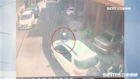 台中大甲警遭撞