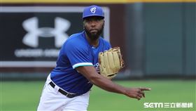 ▲富邦悍將先發投手索沙。（圖／記者劉彥池攝影）