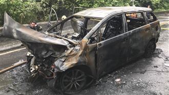 新莊4車連環撞起火　婦人受困成焦屍