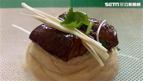 好市多半熟麵包「中西合併」新吃法。（圖／讀者陳先生授權提供）