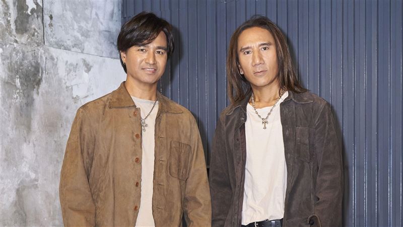 動力火車曝近況　工地討生活秀兄弟情
