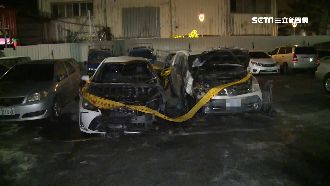 蘆洲停車場傳爆炸聲　2輛轎車遭燒毀