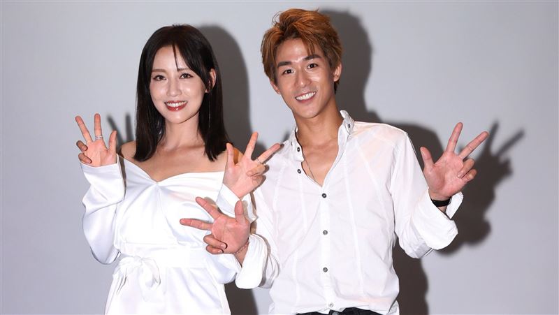 男主角啊嘶聲露餡　狼人殺女神怒了