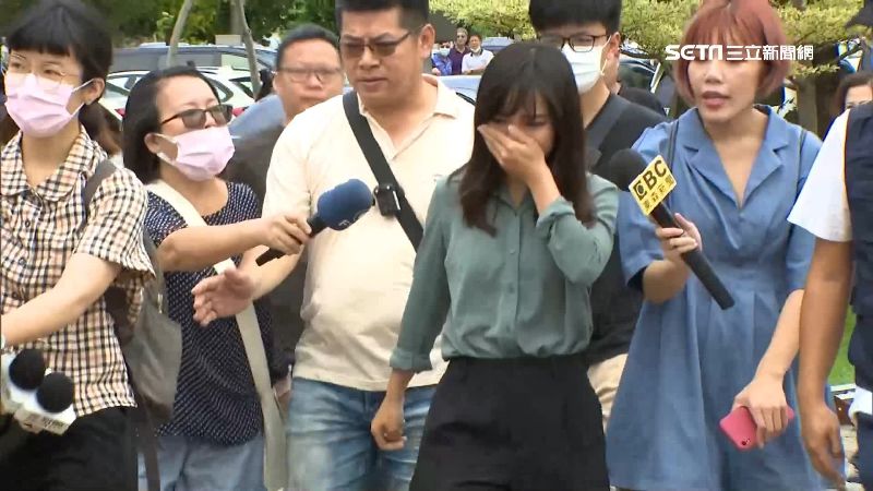黃捷落淚遭酸…吳秋麗竟拿出年紀嗆聲