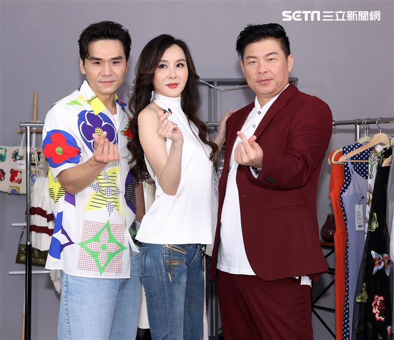 蕭薔、曾國城、凱文老師出席fun衣櫃。（記者邱榮吉/攝影）