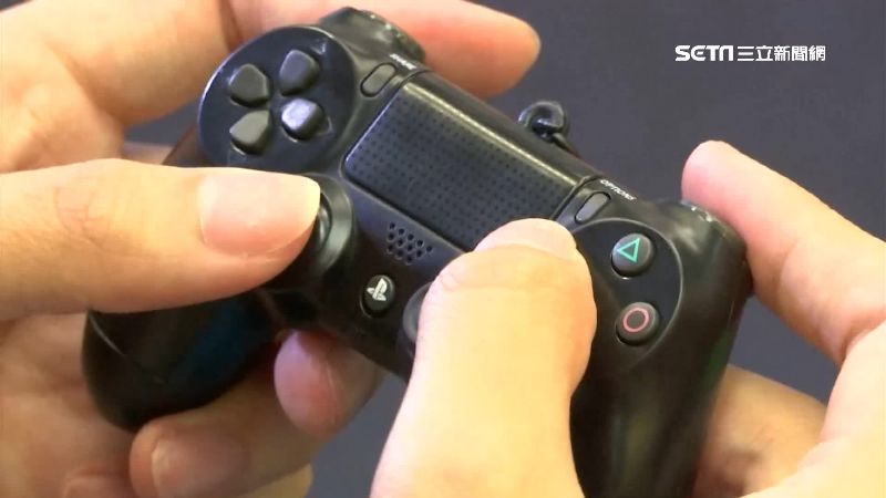 PS4手把悠遊卡狂賣！玩家：有隱情