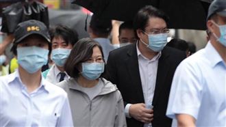 防疫新生活頭一站！小英嗨玩基隆夜市