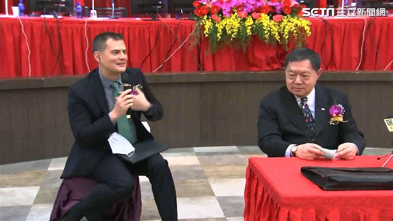 被爸要求說中文　徐旭東混血兒學歷曝