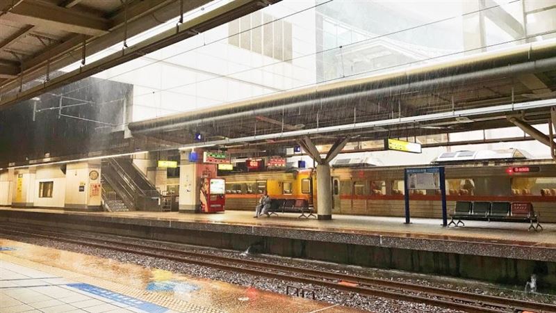 台鐵車廂突脫離　無人駕駛滑行8公里