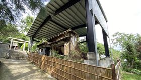 苗栗縣歷史建築通霄神社休憩所修復苗栗縣歷史建築通霄神社休憩所因年久殘破損壞，縣府文化觀光局爭取文化部補助辦理修復工程，預計110年底完工。（苗栗縣文化觀光局提供）中央社記者管瑞平傳真　109年6月10日