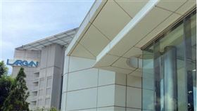 光學鏡頭廠大立光認為第3季景氣不明朗，有客戶訂單下修顯著，引發恐慌賣壓，11日股價下跌30元開出。（中央社檔案照片）