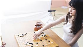 種子音樂提供
「圍棋女神」黑嘉嘉 首支飲料廣告酸甜亮相