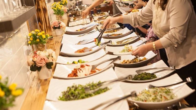 吃到飽不虧本秘訣？網曝從「這」吃起