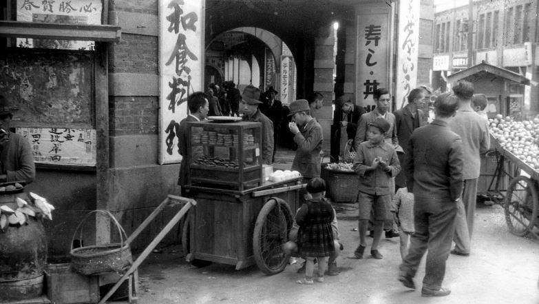 老照片故事／80年前的台北路邊攤