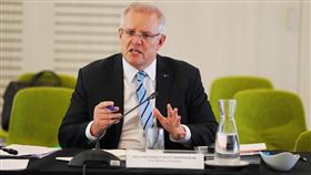 澳洲總理莫里森11日受訪時被問到，澳洲是否會因主要貿易夥伴中國的施壓而在出口方面蒙受損失。他表示，他不會因脅迫而屈服改變價值觀。（圖取自facebook.com/scottmorrison4cook）