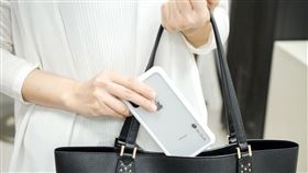 商品使用照。（圖／NavJack 耐比傑國際提供）