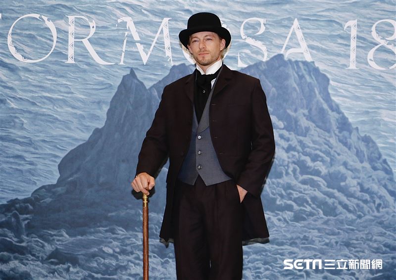 公視史詩級旗艦戲劇《斯卡羅》演員查馬克・法拉屋樂、温貞菱、法比歐、周厚安、黃健瑋及黃遠出席定名記者會。（圖／記者林聖凱攝影）