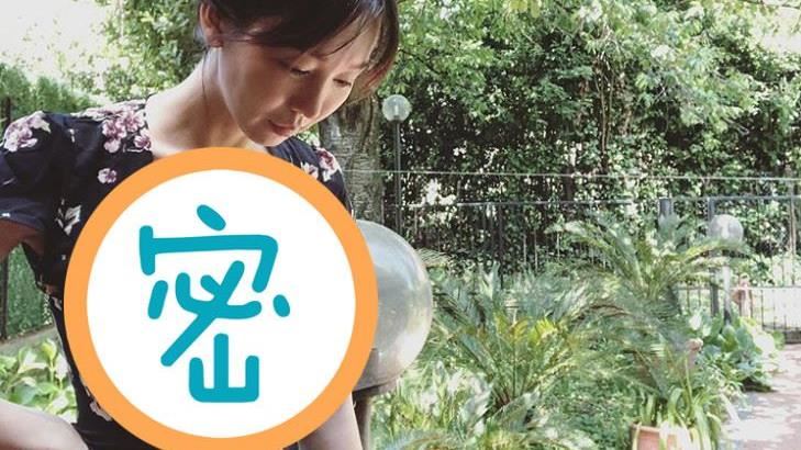 空姐換氣質洋裝　裡面沒穿…美胸曝光