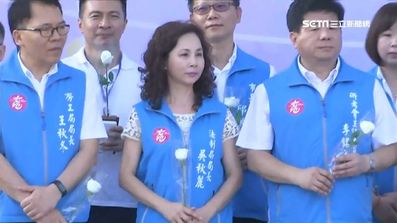 吳秋麗現身韓告別會　萬元鑽錶悄拿下