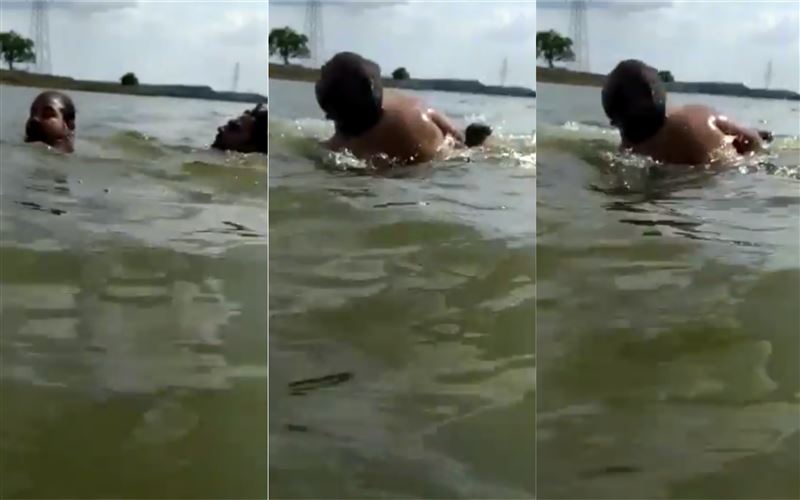 男游泳突遭鱷魚狠咬…自拍棒救他一命