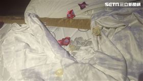 情侶檔摩鐵辦性愛趴　2女床戰11男（圖／翻攝畫面）-保險套-