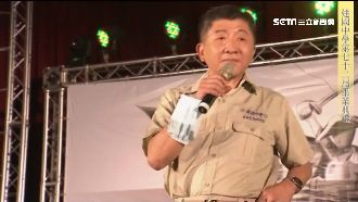 阿中親臨建中畢典　著制服憶學生時光