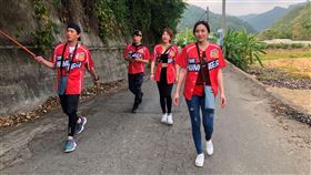 外景節目《飢餓遊戲》本週下猛藥，竟將藝人丟包南投深山進行「重返文明積分賽」。圖／中視提供