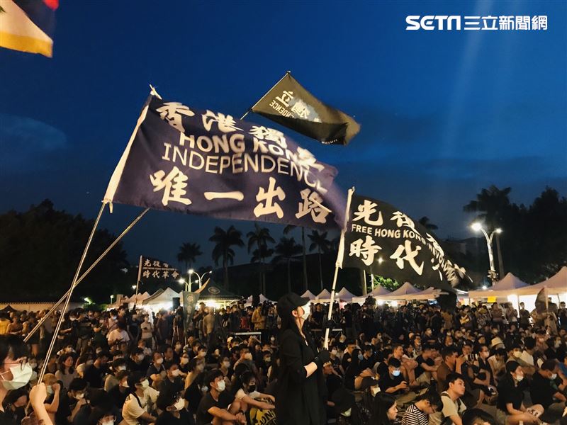 直擊／挺韓、撐港人潮　一圖曝真相