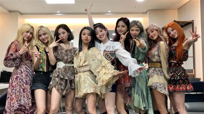 TWICE「超真實歌聲」一聽好尷尬