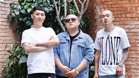 臭屁嬰仔接受三立新聞網專訪 記者林聖凱攝影