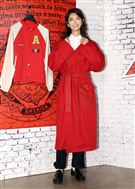 超模吳宜樺展演全新聯名時尚潮品。（記者邱榮吉/攝影）（喝酒不開車）