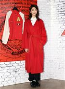 超模吳宜樺展演全新聯名時尚潮品。（記者邱榮吉/攝影）（喝酒不開車）