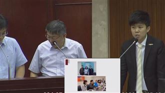 民眾黨遭爆擁燈節外套？柯險招架不住