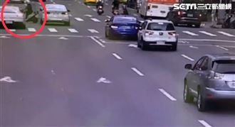 紅燈橫越3線道　東區警被撞畫面曝光