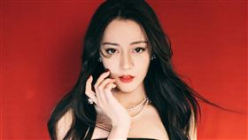 迪麗熱巴（圖／翻攝自嘉行迪麗熱巴工作室微博）