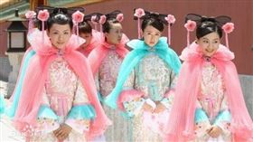 ▲花盆底鞋；清朝宮女（圖／翻攝自百度百科）