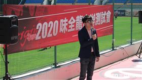 ▲味全龍自辦測試會在斗六球場領隊吳德威。（圖／記者蕭保祥攝影）