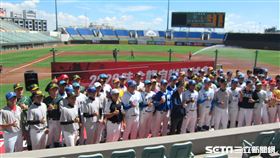 ▲味全龍自辦測試會在斗六球場領隊吳德威。（圖／記者蕭保祥攝影）