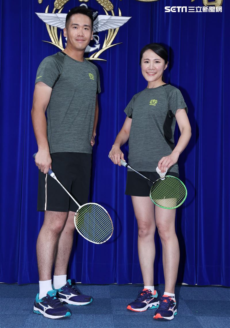 陸軍司令部研改團隊完成「運動服裝」。（圖／記者邱榮吉攝影）