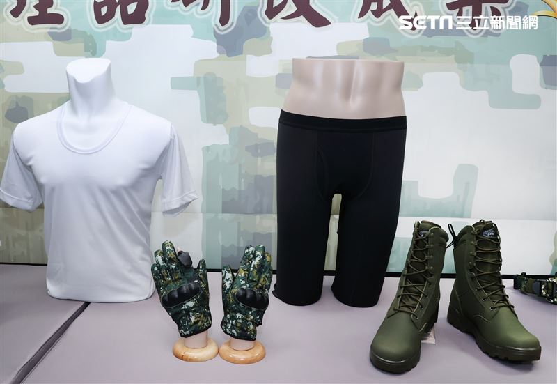 陸軍司令部研改團隊完成男性內衣褲、襪具備除臭抗菌、觸感柔順及吸溼快乾等