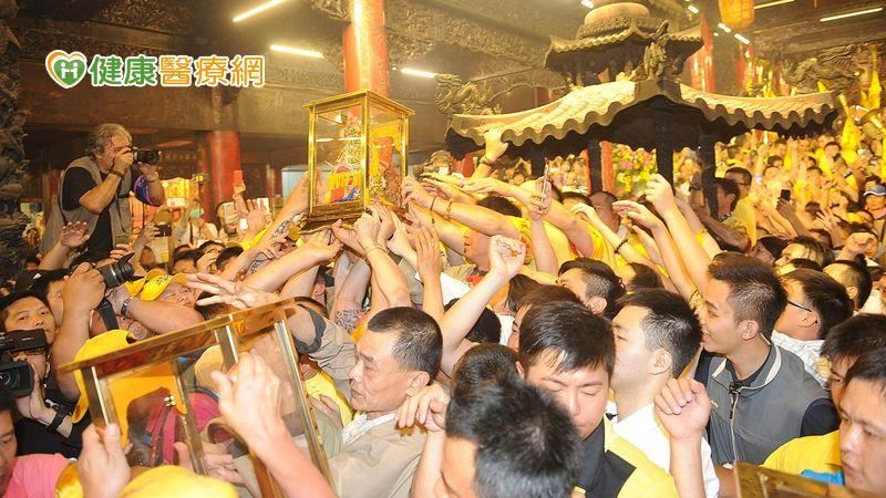 大甲媽祖遶境起轎！四要點預防足病傷