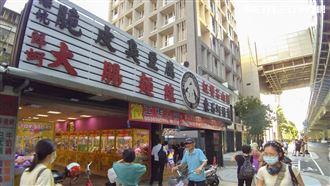 免錢麵線4百碗　中和小吃湧排隊人潮