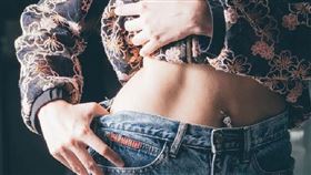 ▲女人的腰（圖／翻攝自pixabay）