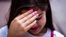 害羞，尷尬（示意圖／翻攝自Pixabay）