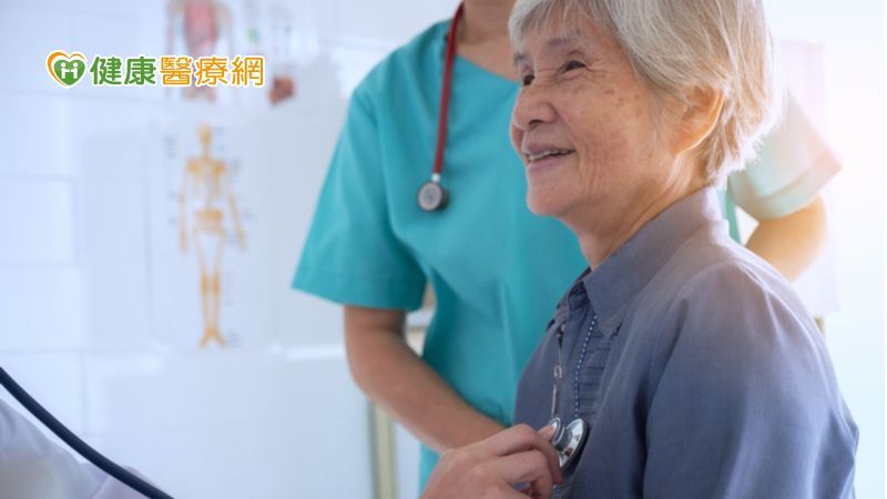 肺腺癌標靶藥納健保　晚期基因突變肺
