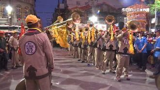 大甲媽祖到北斗　擲筊多留30分鐘