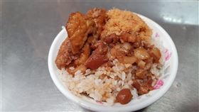 台灣正式從口蹄疫疫區除名的消息公布後，台南市長黃偉哲16日深夜立即在臉書發文推薦多家台南肉燥飯。（圖取自facebook.com/taiwanweicher）