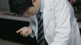 《老頑固實習生》 LINE TV提供