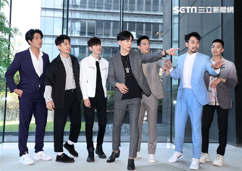 「我的青春沒在怕」演員吳翔震、侯彥西、孫沁岳、唐禹哲、王家梁、張雁名、徐謀俊出席卡司發布會。（記者邱榮吉/攝影）