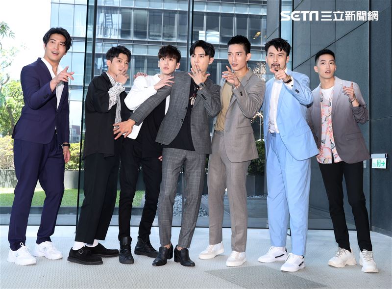 「我的青春沒在怕」演員吳翔震、侯彥西、孫沁岳、唐禹哲、王家梁、張雁名、徐謀俊出席卡司發布會。（記者邱榮吉/攝影）